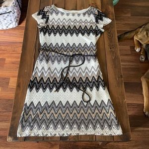Chevron fitted dress with rope tie